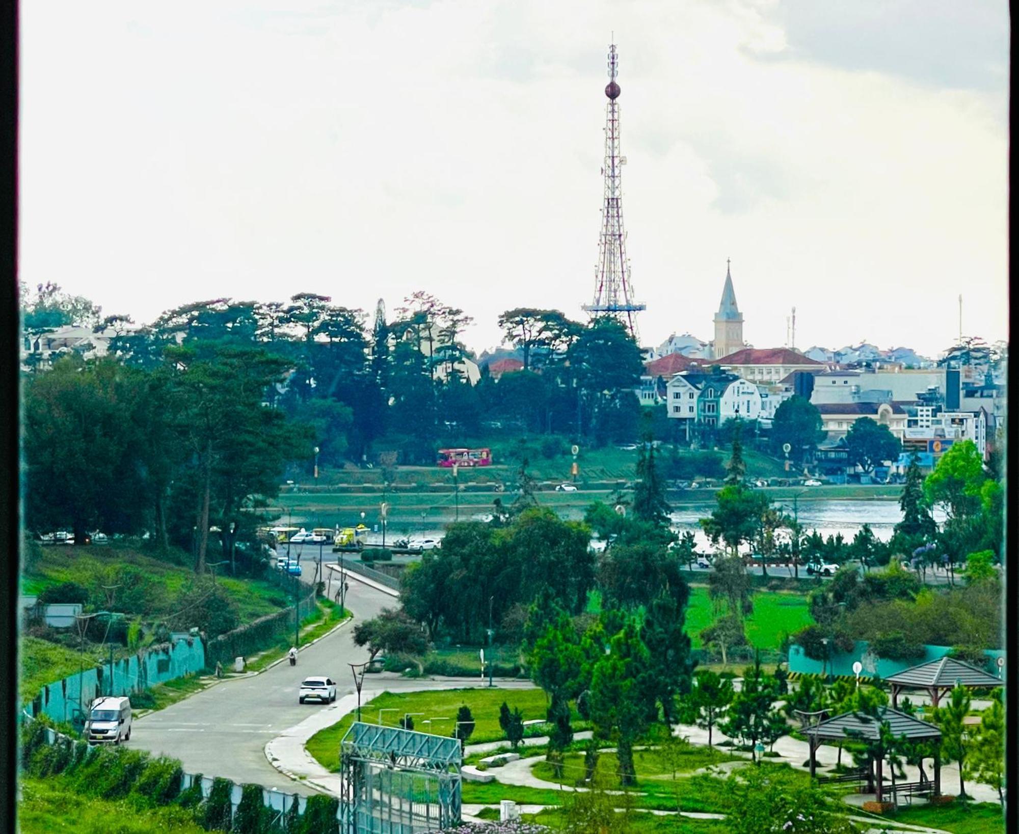 Carnival Villa Da Lat Buitenkant foto