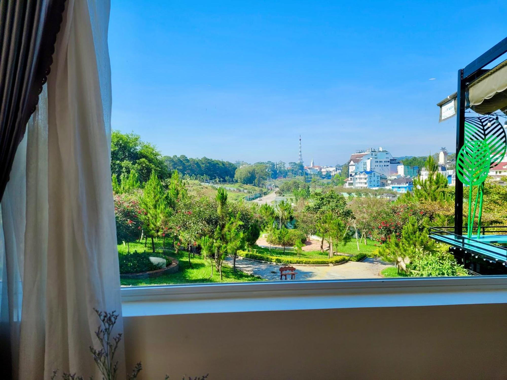 Carnival Villa Da Lat Buitenkant foto
